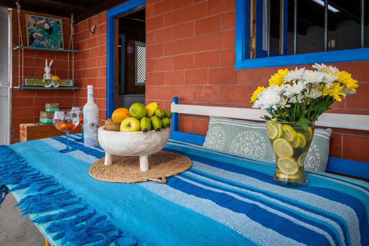 Cabin In Front Of Idyllic Majanicho Beach ภายนอก รูปภาพ